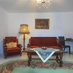 Nobless Boutique Апартаменты *