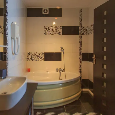 Nobless Boutique Apartment Brasov